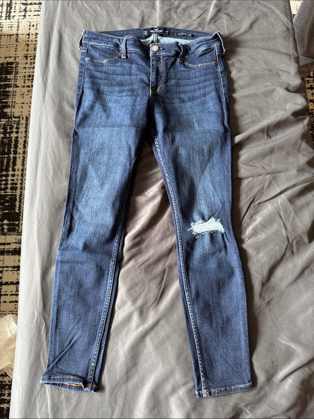 Hollister Dark Blue Skinny Jeans with Knee Rip